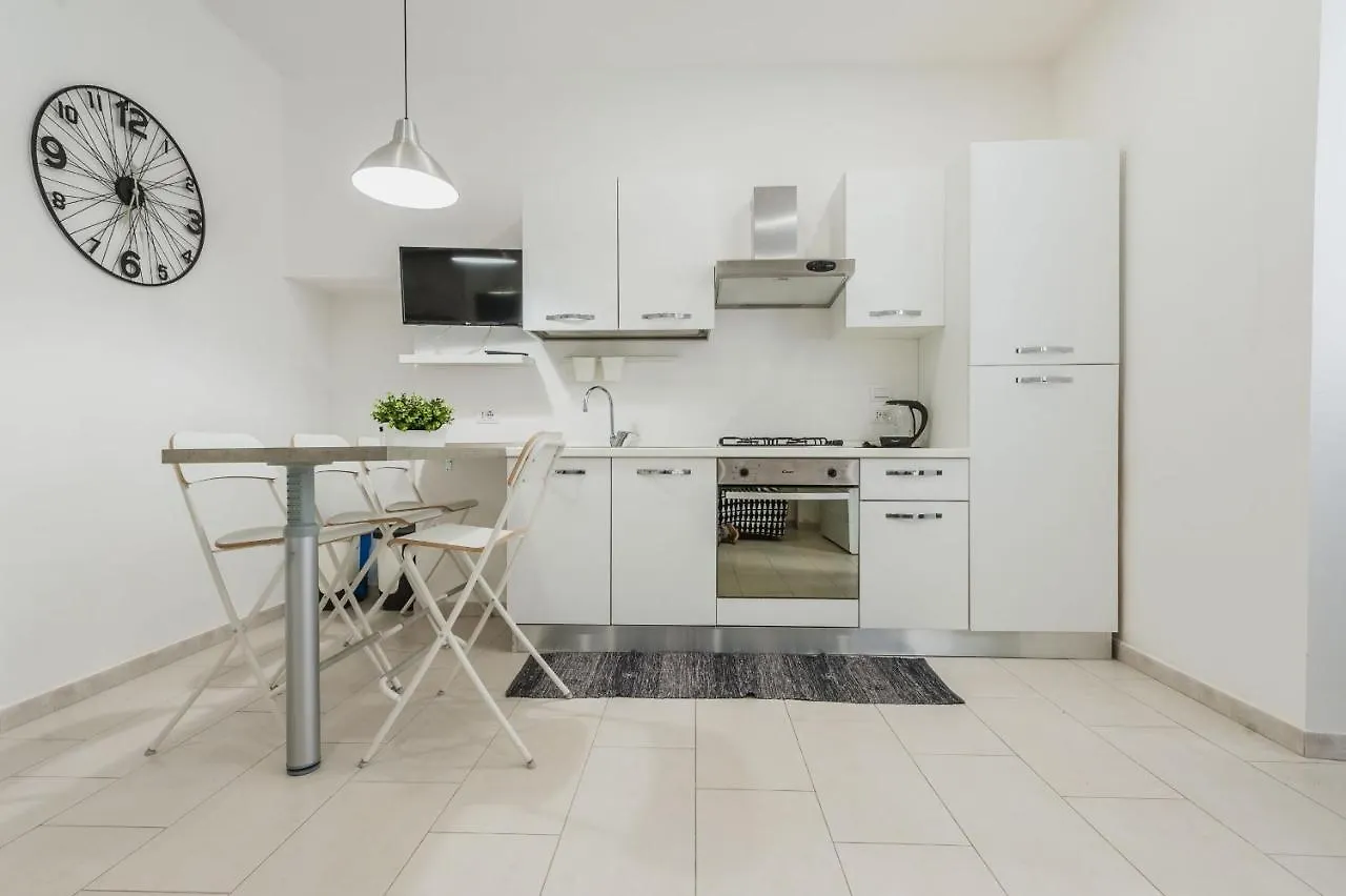 Black And White Apartment By Wonderful Italy Catania Italy